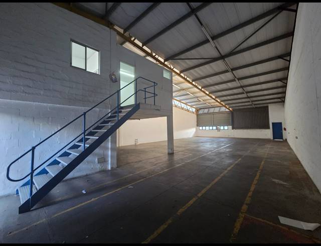 334M² WAREHOUSE TO LET IN GLEN ANIL